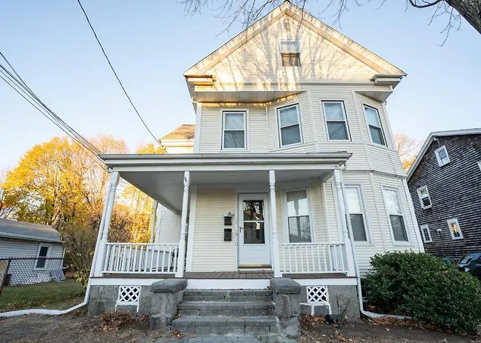 10-Spacious Apt 5Br With Gym, Games Room In The Attic